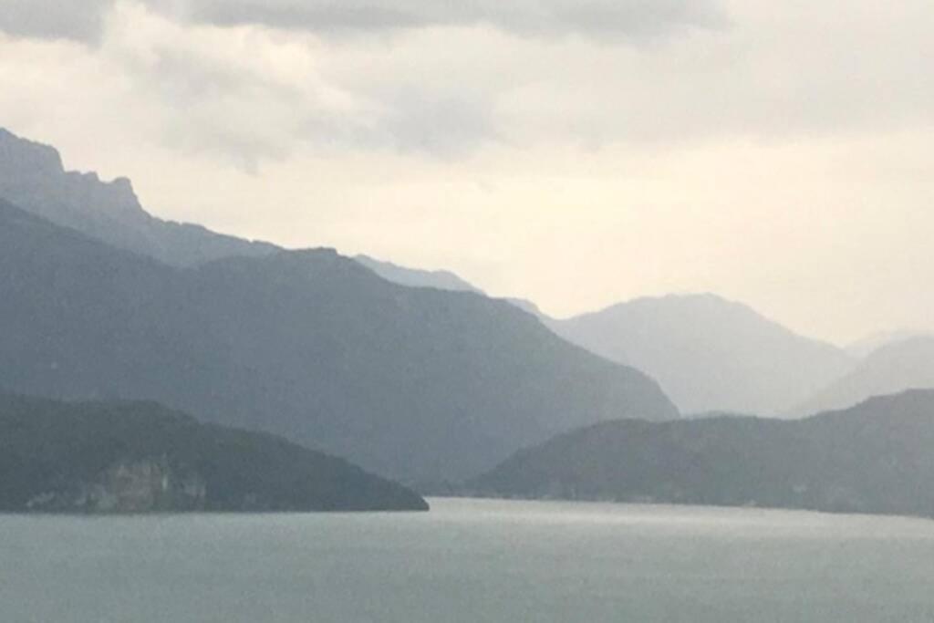Apt Calme Vue Lac - 2 Chambres - Sauna อานซี ภายนอก รูปภาพ